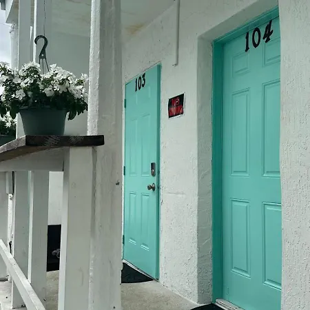 203 Miami Shared Rooms For Men Central Comfortable, Affordable-2