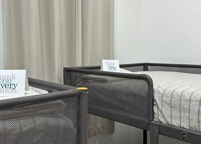 104 Mixed Shared Rooms Central, Friendly, Affordable Miami